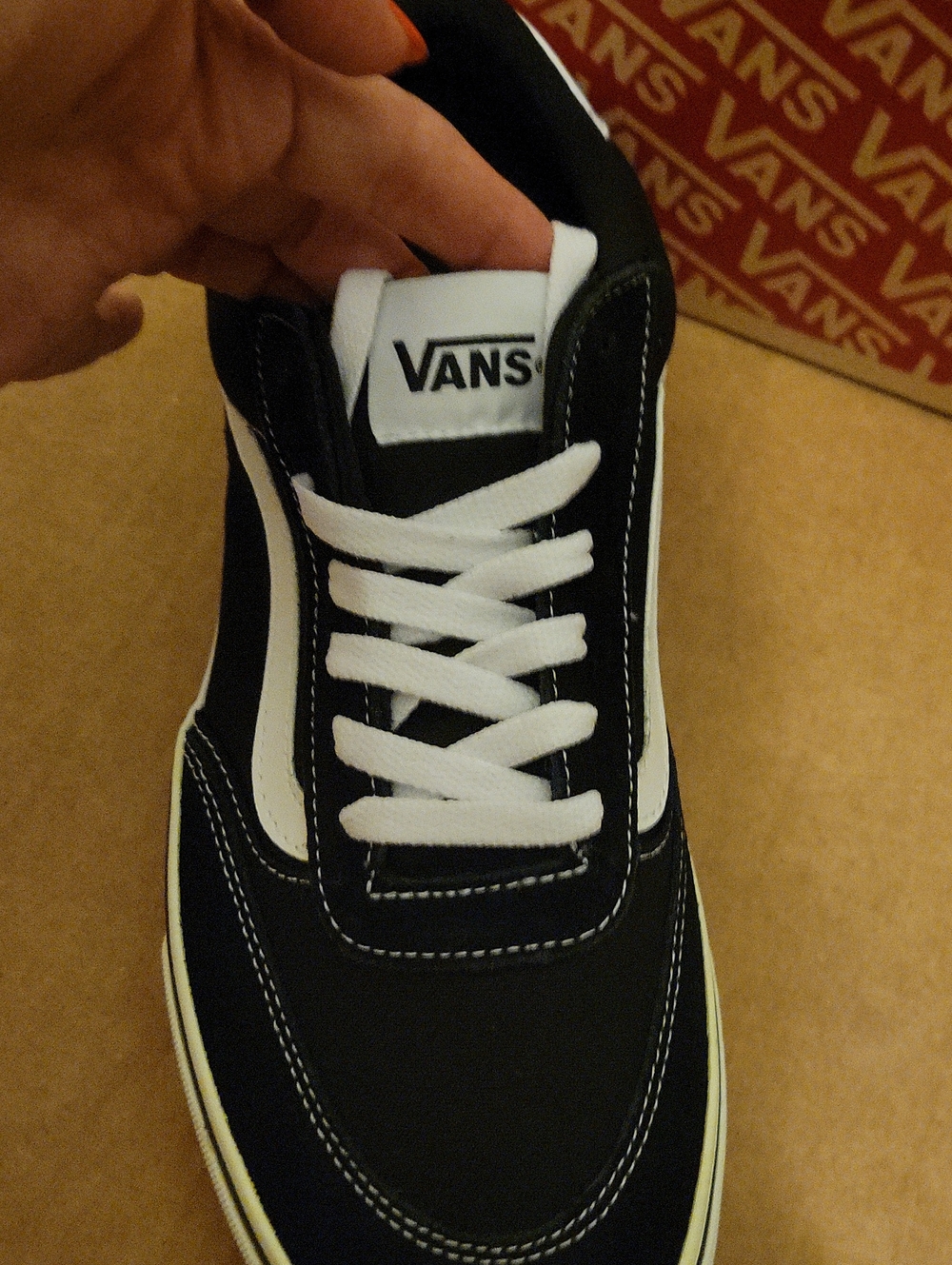 New In Box: Men's VANS Brooklyn Ls Black and White - Picture 7 of 12
